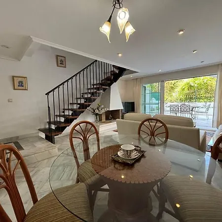 New! 5 Star House Near To Puente Romano Apartment *